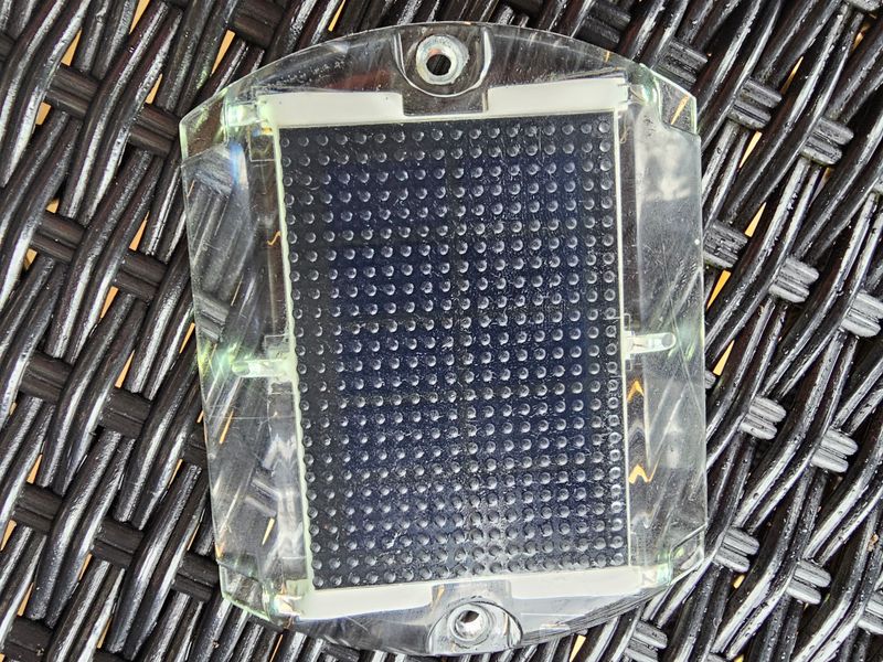 Stormtech  LED lys med solceller.Farge blå