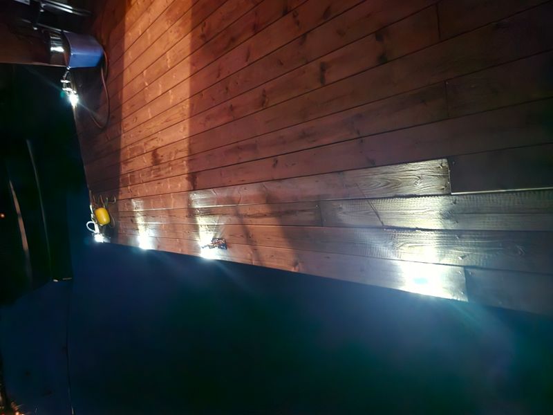 Stormtech  LED lys med solceller.Farge blå